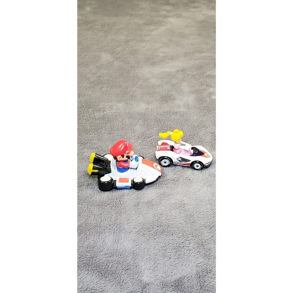 Hot Wheels Nintendo Kart Princess Peach P-Wing /Super Mario Kart McDonald's Toy3 - Picture 3 of 6